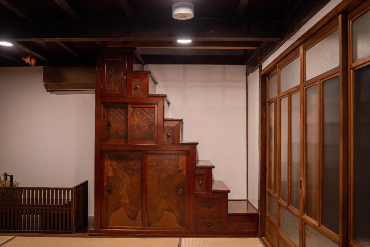 Machiya Guest House Carta Канадзава Екстер'єр фото