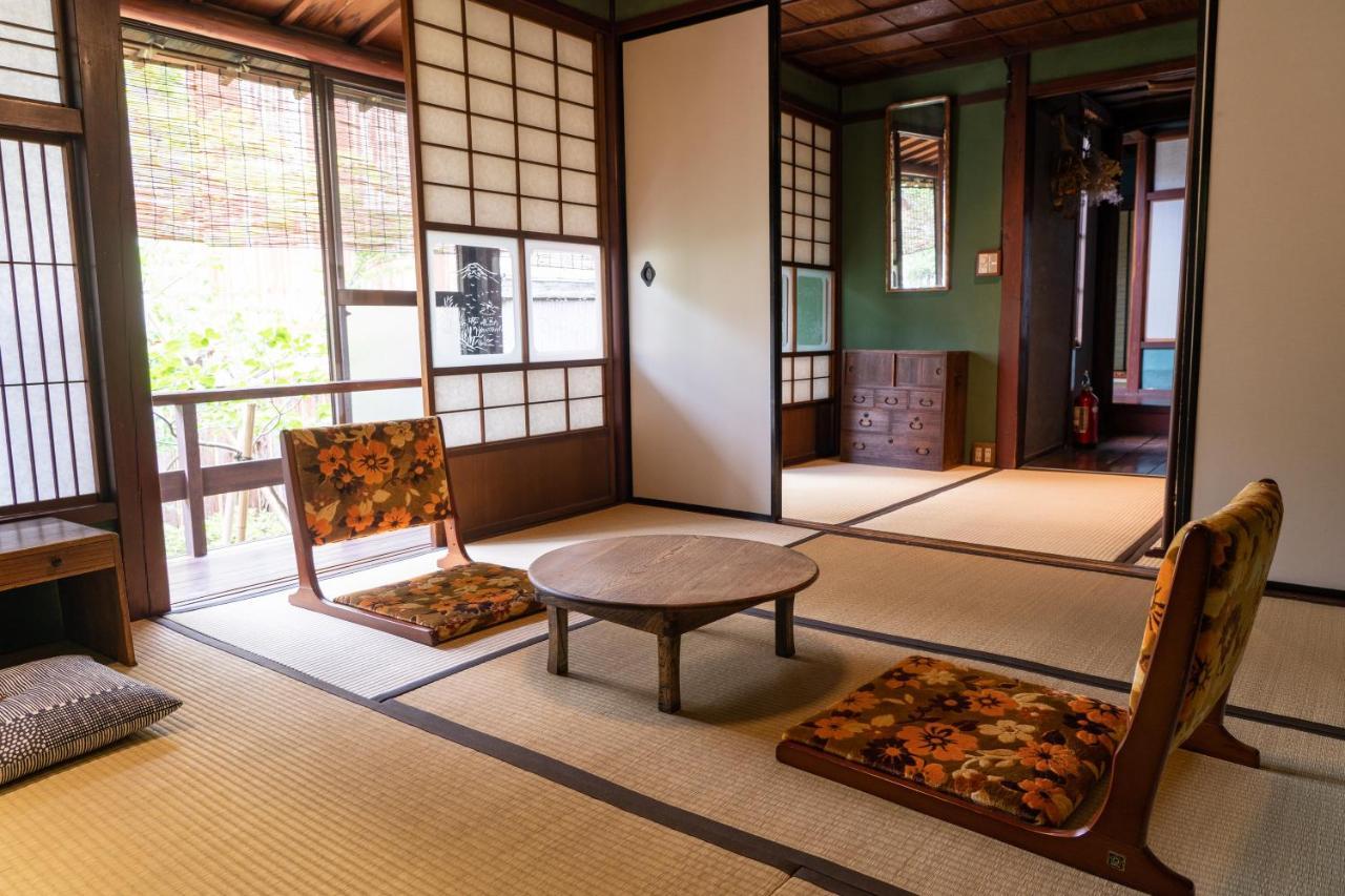 Machiya Guest House Carta Канадзава Екстер'єр фото